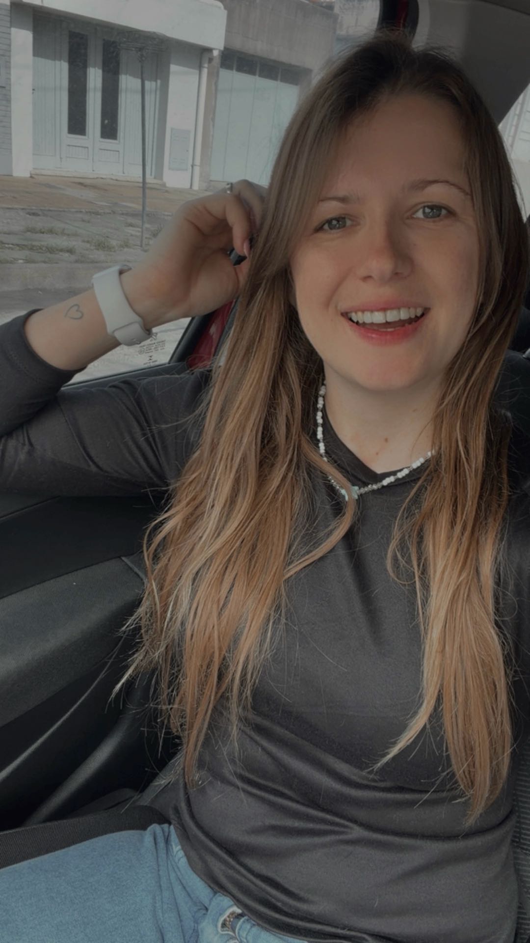 Live on Skibbel — Lara